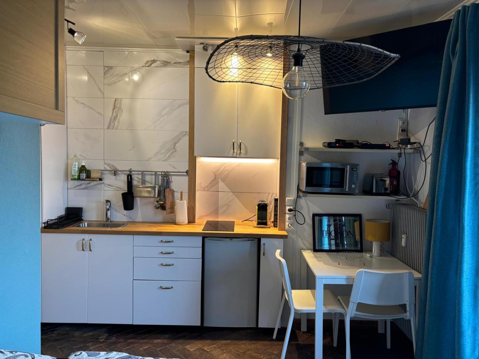 Petit Studio Hyper Centre Vue Lac Thonon-O-Phil-De-L-Eau 外观 照片